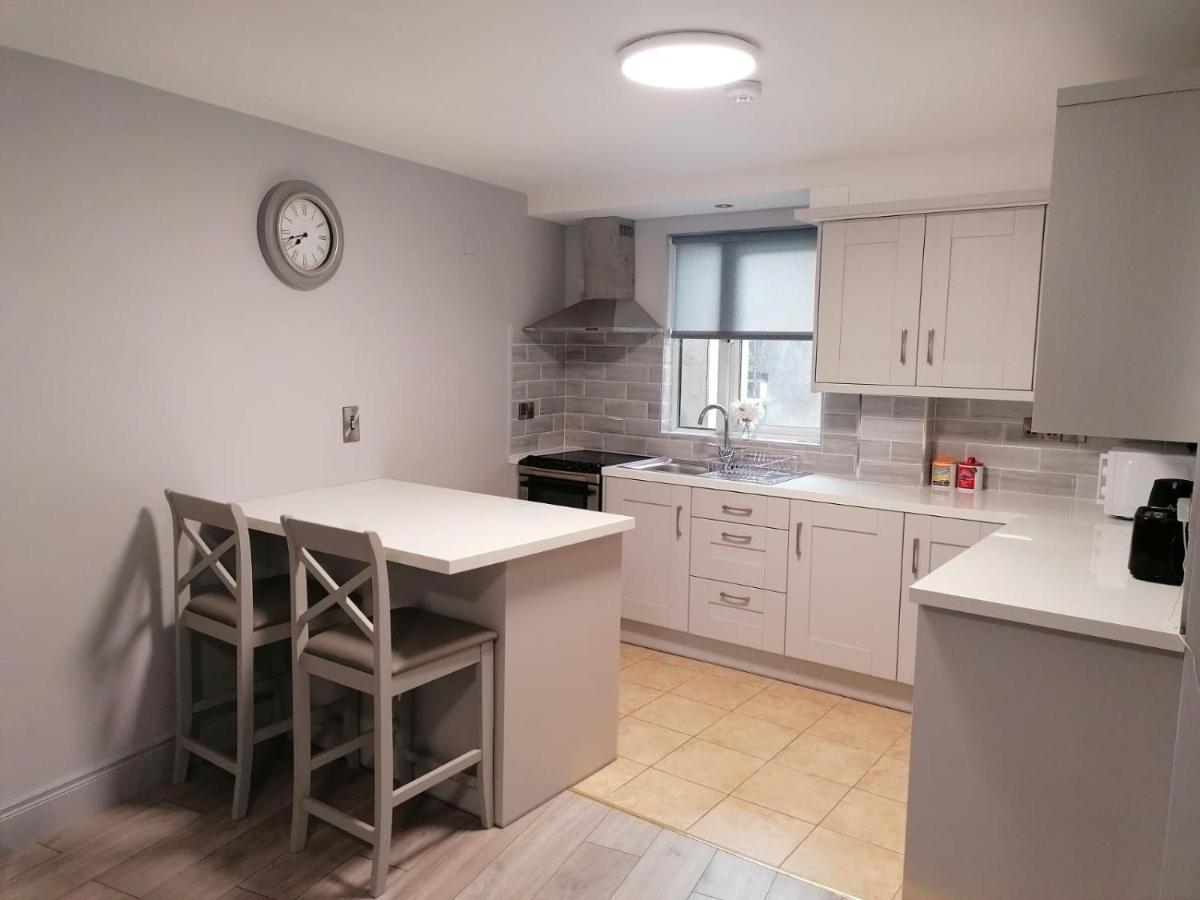 Oak House Apartment 恩尼斯 外观 照片